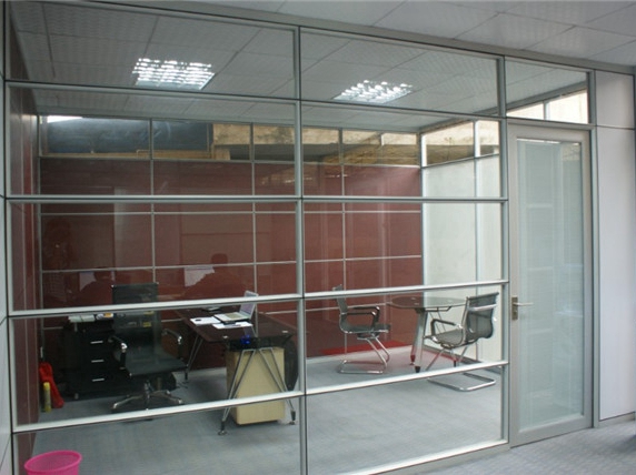 单玻璃隔断
